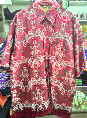 Baju kemeja batik  khas kalimantan  timur  merah gelap 