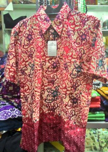 Baju kemeja batik khas kalimantan timur (merah maroon)